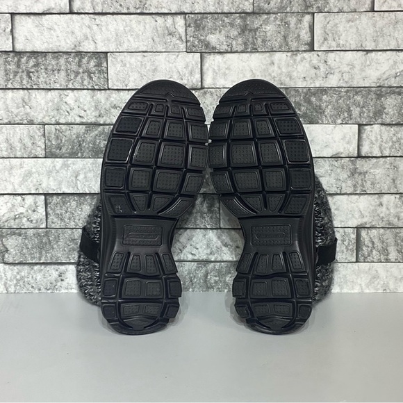 Skechers Womens 6 Black Suede Ankle Booties Memory Foam Comfort Fit - Picture 7 of 8